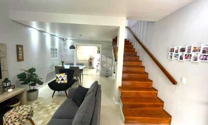 Casa a venda com 02 quartos ,02 vagas -Morro Santana -Porto Alegre