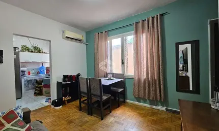 Apartamento 2 dormitórios, na Marcelo Gama junto a próximo SOGIPA, São João, Porto Alegre