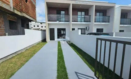 Casa com 2 quartos à venda na Rua Mathias Schell, 13, Sertão do Maruim, São José