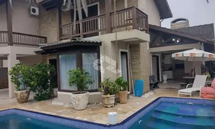 Casa com 5 quartos à venda na Rua Bosque das Aroeiras, 280, Campeche, Florianópolis