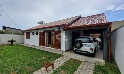 Casa com 3 quartos à venda na Guimarães, 178, Ingleses do Rio Vermelho, Florianópolis