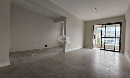 Apartamento 2 dormitórios em Saco Grande, Florianópolis-SC