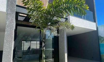 Sobrado á venda no Residencial Vila do Papagaio, casa 16.
