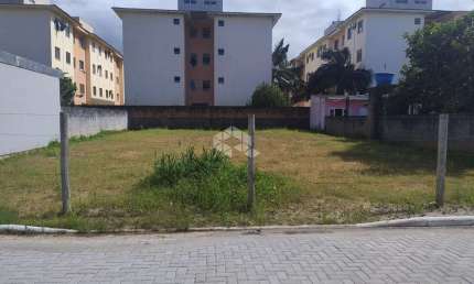 Terreno á venda com 320m²  no Bairro Aririu- Palhoça- SC