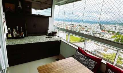 Apartamento de 3 domitórios em condomínio Club no Bairro Jardim Atlântico