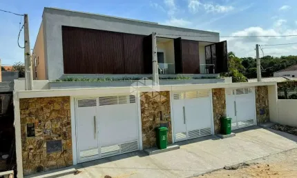 Casa a venda 2 dormitórios/ Quartos Florianópolis SC