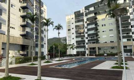Vende Cobertura com 2 dormitórios--Próximo ao Floripa Shopping