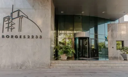 Sala comercial à venda na Avenida Borges de Medeiros, 2233, Praia de Belas, Porto Alegre