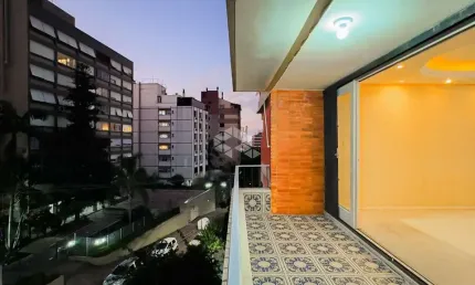 Apartamento com 3 quartos à venda na Rua Coronel Aurélio Bitencourt, 110, Rio Branco, Porto Alegre