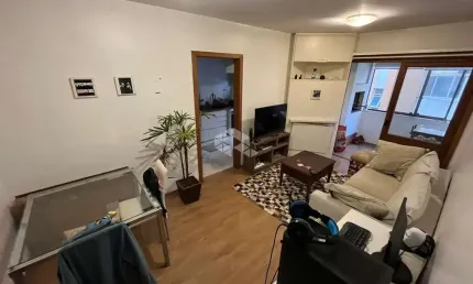 Apartamento de 86m² com vaga de estacionamento no bairro Petrópolis