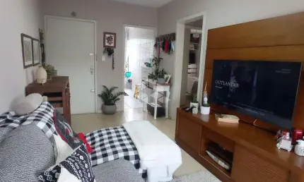 Apartamento 2 dormitórios semi mobiliado Passo da Areia
