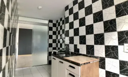 Apartamento com 2 quartos à venda na Rua Gabriel Franco da Luz, 242, Sarandi, Porto Alegre
