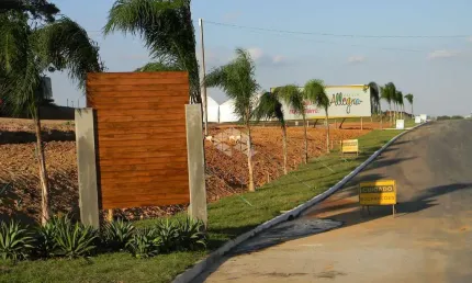 Terreno à venda na Rua Raul Cauduro, 150, Mário Quintana, Porto Alegre