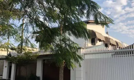 Sobrado a venda com terreno  de 480m² com área construída aproximadamente 650m²