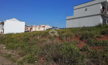 Terreno a Venda na Rua principal do Jardim do Cedro