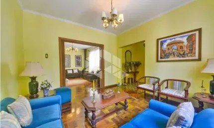 Casa com 3 quartos à venda na Avenida Pirapó, 131, Petrópolis, Porto Alegre