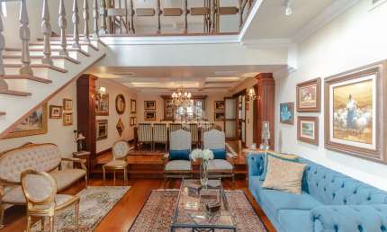 Casa com 6 quartos à venda na Rua Felipe Becker, 355, Três Figueiras, Porto Alegre