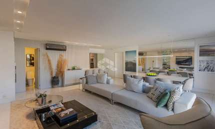 3 suítes com infraestrutura completa na Auxiliadora