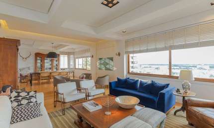 Apartamento de 3 suítes com vista panorâmica no Moinhos de Vento