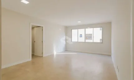 Apartamento à venda no Auxiliadora com 3 dormitórios (1 suíte)