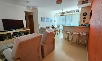 Apartamento de 2 dormitórios, suíte, closet, churrasqueira e 2 vagas