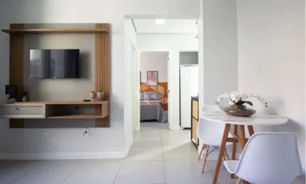 Apartamento mobiliado com 01 dormitório no centro histórico