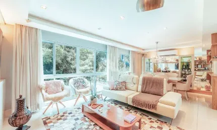 A casa dos sonhos, com 4 dormitorios em condominio fechado!