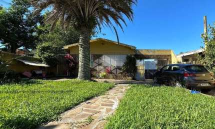 Casa térrea 4 dormitórios, 120 m² construído, bairro Olaria