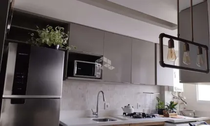 Apartamento com 2 quartos, 1 vaga, bairro Costa e Silva em Porto Alegre.