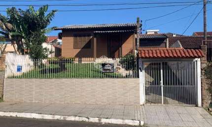 Casa térrea 3 dormitórios com piscina e salão de festas - Bairro São José - Canoas