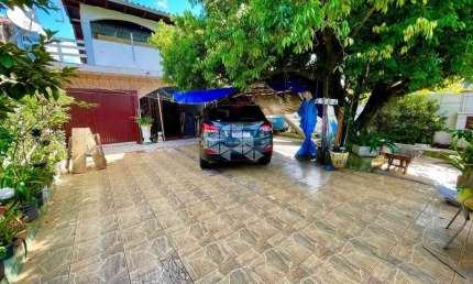 Sobrado 5 dormitórios, 330 m² privativo, 3 vagas de carro, no bairro Mathias Velho