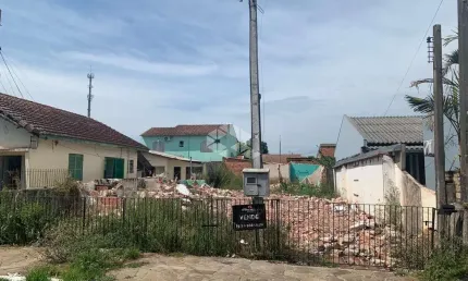 Terreno à venda na Rua Teófilo Otoni, 696, São Luis, Canoas