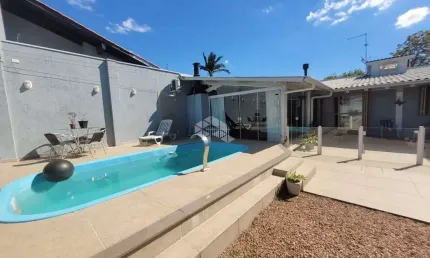 Casa 2 dormitórios, com piscina, bairro scharlau, são leopoldo.