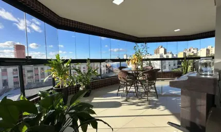 Apartemento semi mobiliado com 152 m2, 3 quartos sendo 1 suíte c/banheira  e  3 sacada,living duplo e amplo, 2 vagas cobertas no centro de canoas.