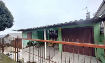 Casa mista de 02 pisos 04 dormitórios com 147,86 no bairro santa catarina