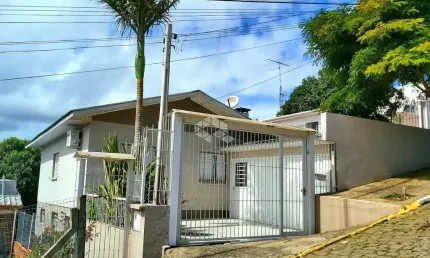 Casa de 04 dormitórios no bairro são roque em farroupilha