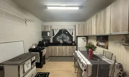 Casa com 70m2 no bairro primeiro de maio em farroupilha