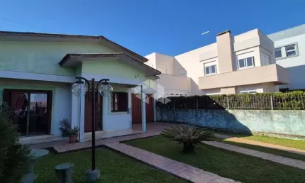 Casa com 131m2 de área privativa, localizado no bairro américa em farroupilha rs
