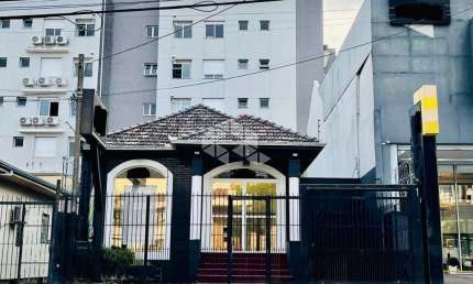 Terreno comercial no bairro Jardim Botânico em Porto Alegre RS.