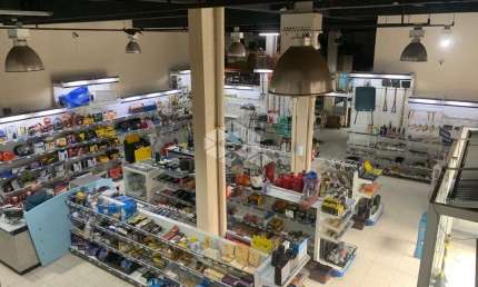 Loja comercial com depósito à venda no bairro Navegantes - Porto Alegre/RS