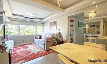 Apartamento 2 dormitórios com 1 vaga de garagem a venda no bairro Floresta em Porto Alegre/RS