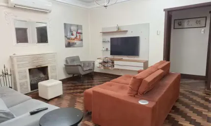 Apartamento de 3 dormitórios e garagem no Bairro Moinhos de Vento em Porto Alegre/RS