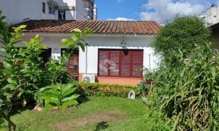 Credito Real vende casas de 4 dormitórios e 5 vagas de garagem no Bairro Santana em Poro Alegre - RS.