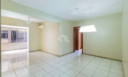Apartamento  3 dormitórios, 1 suíte, 1 vaga de garagem a venda no bairro São Geraldo em Porto Alegre/RS