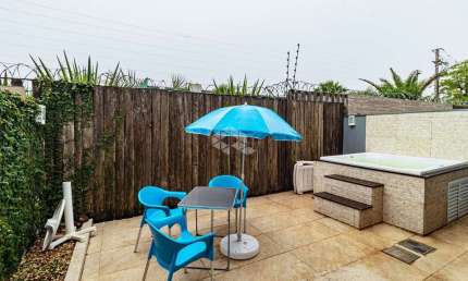 Casa 3 dormitórios, 3 suítes, churrasqueira, 2 vagas de garagem, condomínio fechado, à venda, bairro Ecoville, Porto Alegre/RS.