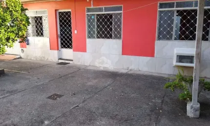 Crédito Real vende CASA residencial ou comercial no bairro Cristo Redentor em Porto Alegre - RS.