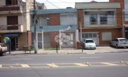 Casa /sobrado comercial, medindo 220,00 m² de área privativa no bairro São Geraldo, av. São Pedro