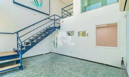 Casa Comercial, à venda, com 237m² na av. Mariante, bairro Rio Branco - Porto Alegre/RS
