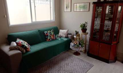 Casa à venda em condominio, toda MOBILIADA de 2 dormitorios, 2 vagas, Canoas - RS.