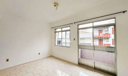 Apartamento JK / Kitnet à venda na rua Tuyuty no bairro Centro Histórico em Porto Alegre / RS.